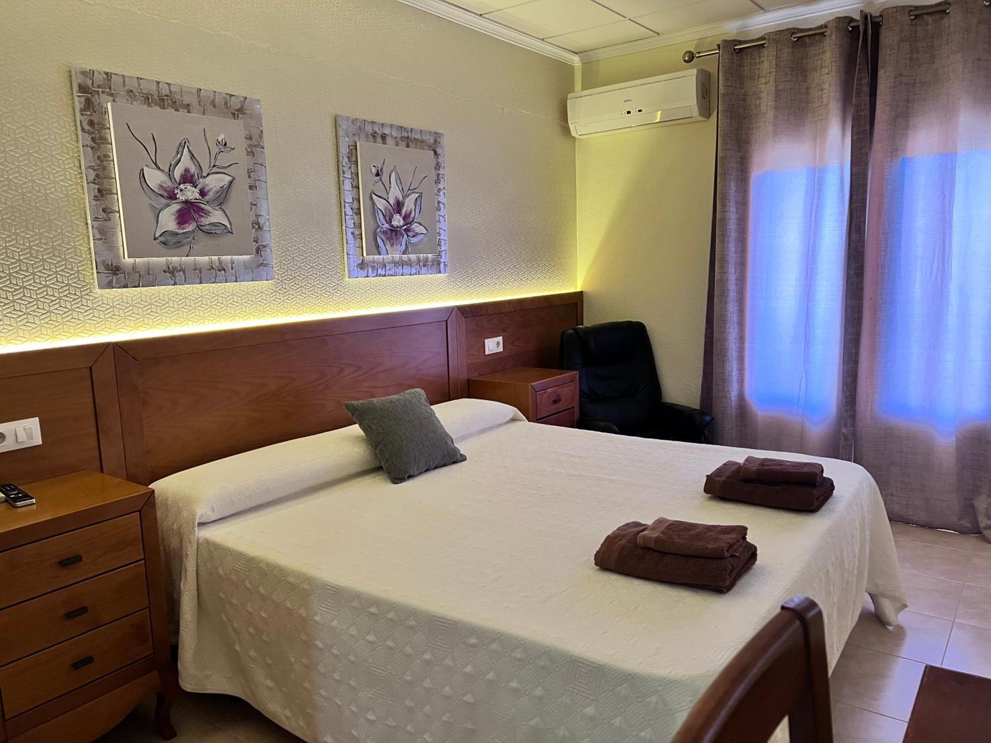 Hotel Don Juan Puente de Génave Buitenkant foto
