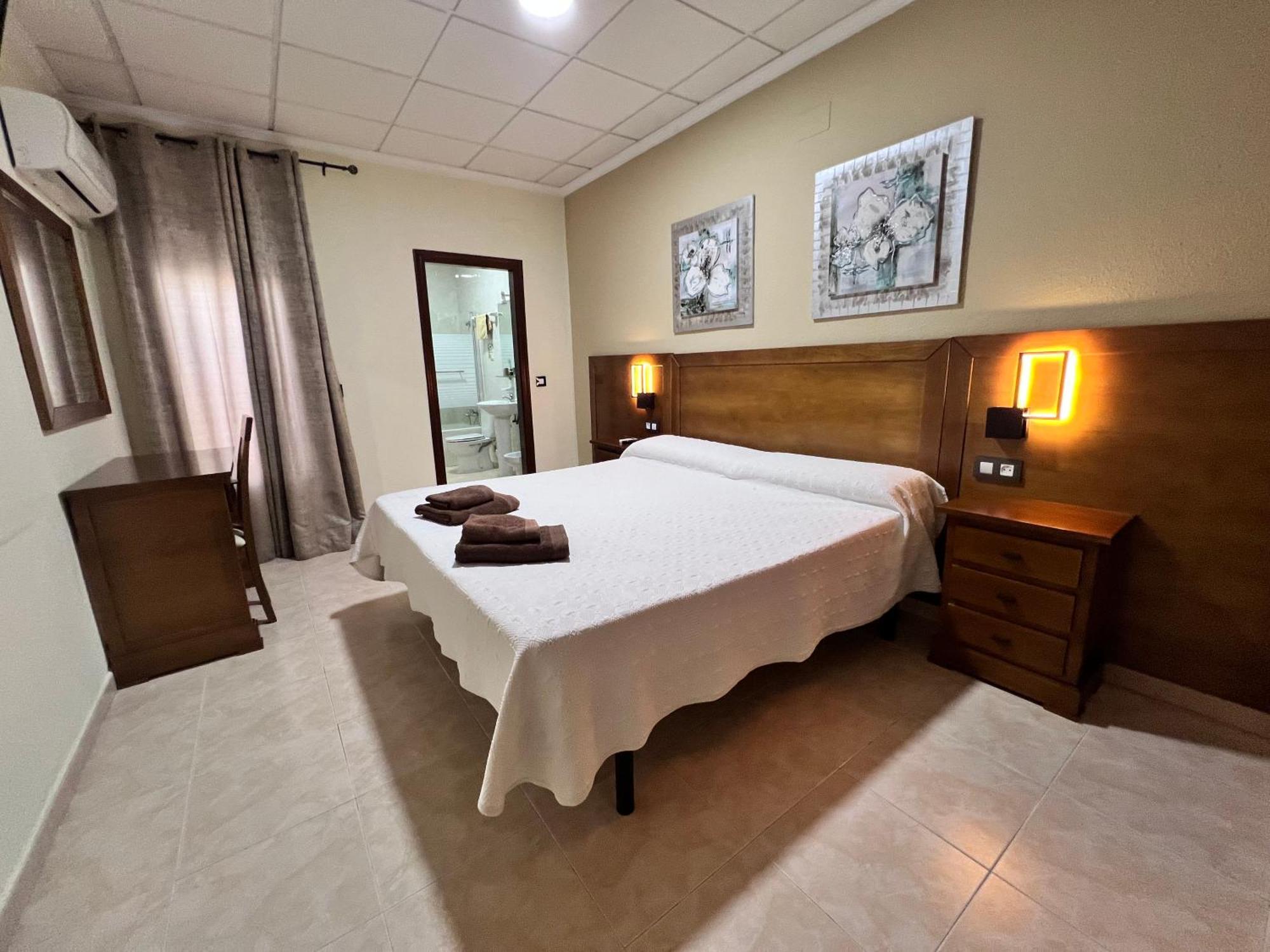 Hotel Don Juan Puente de Génave Buitenkant foto