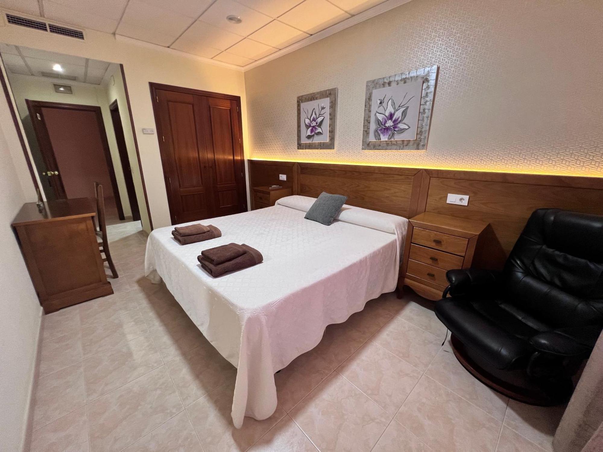 Hotel Don Juan Puente de Génave Buitenkant foto