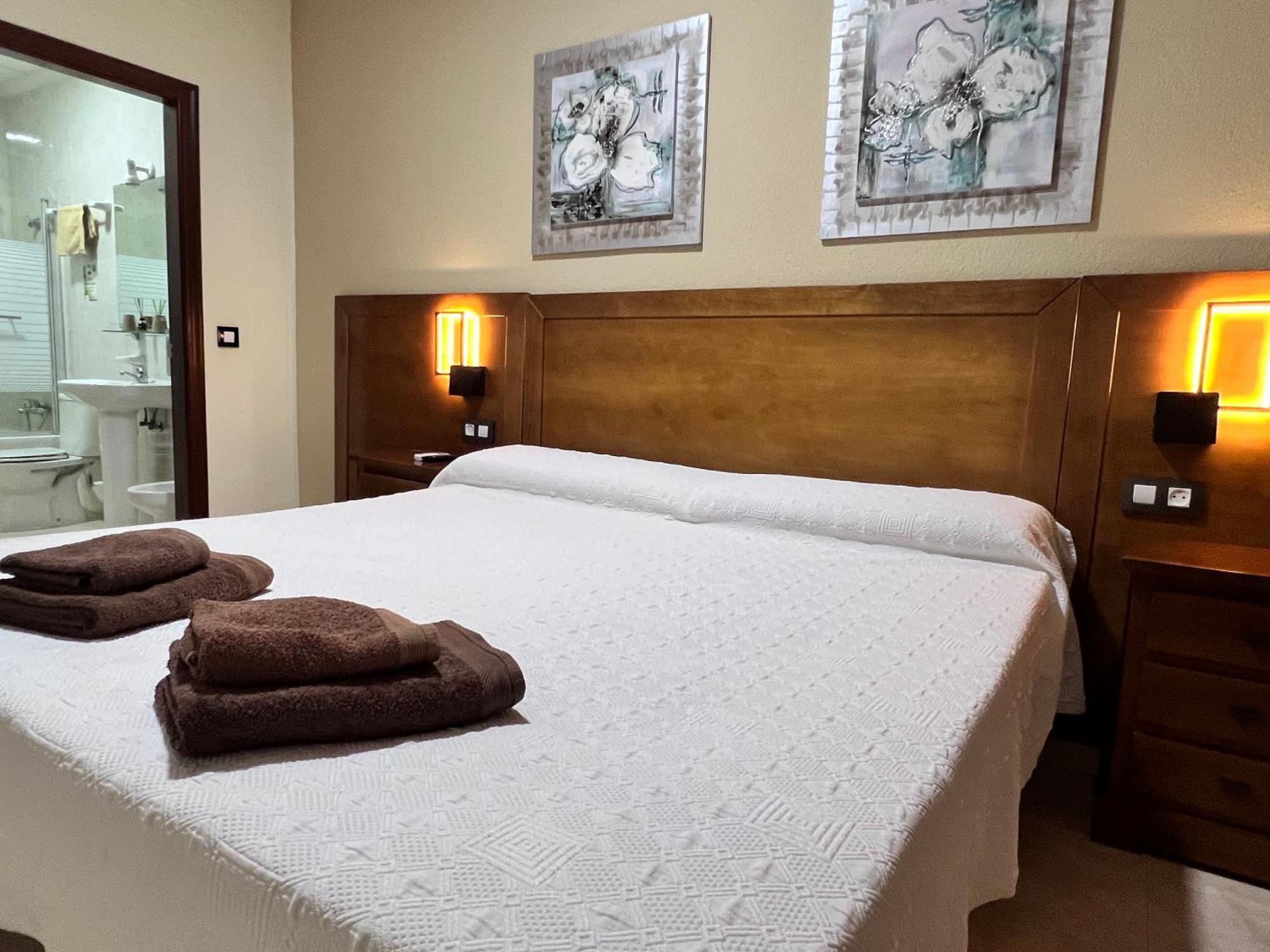 Hotel Don Juan Puente de Génave Buitenkant foto